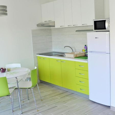 Apartments Zora Rogoznica  Bagian luar foto