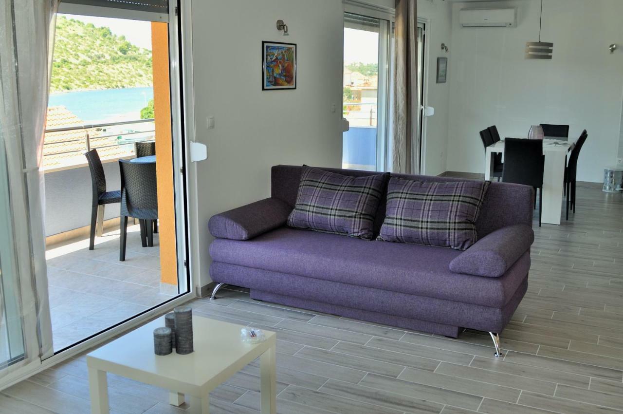 Apartments Zora Rogoznica  Bagian luar foto