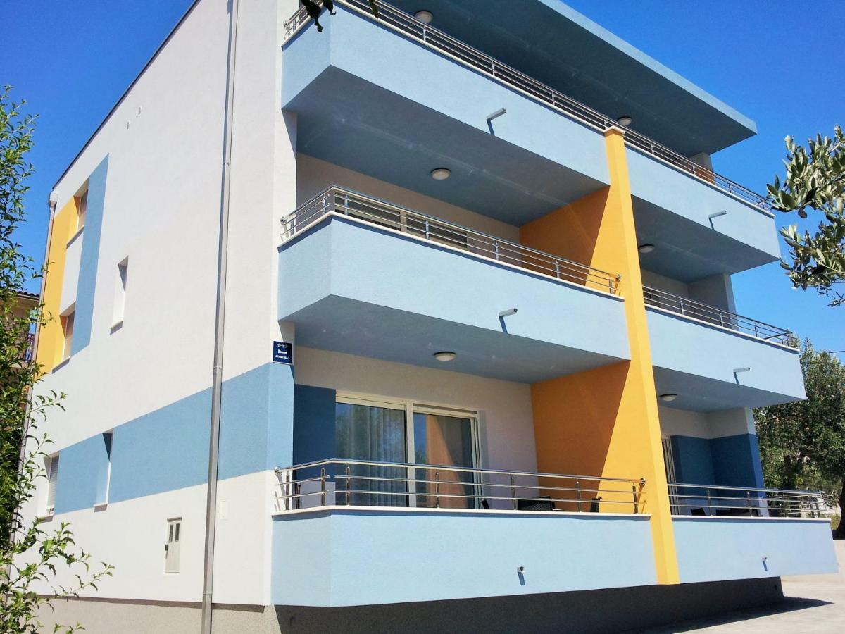 Apartments Zora Rogoznica  Bagian luar foto
