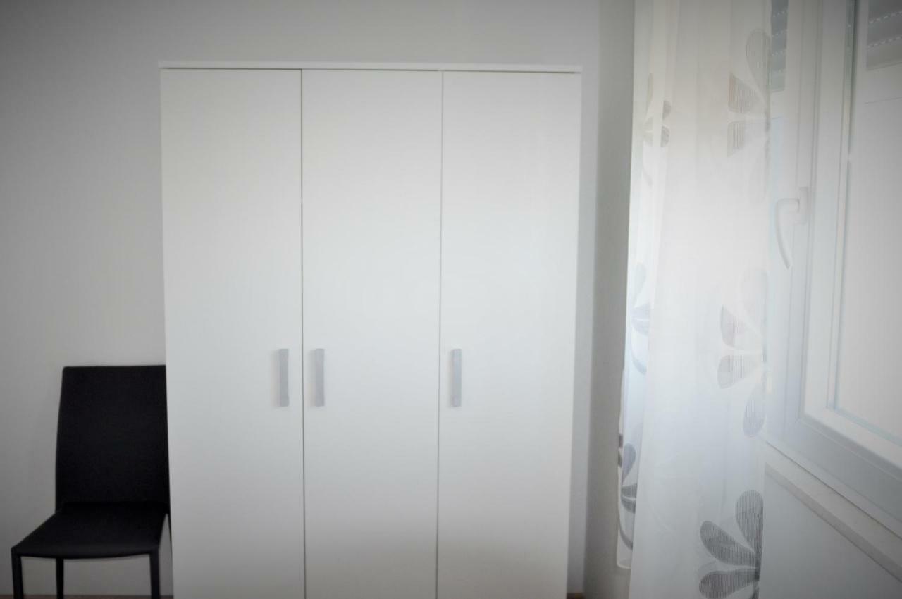 Apartments Zora Rogoznica  Bagian luar foto