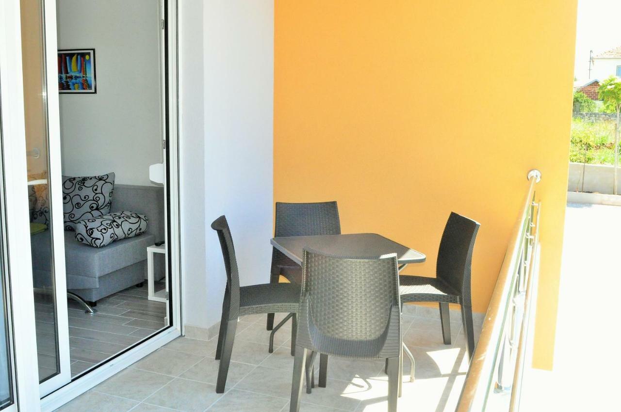 Apartments Zora Rogoznica  Bagian luar foto